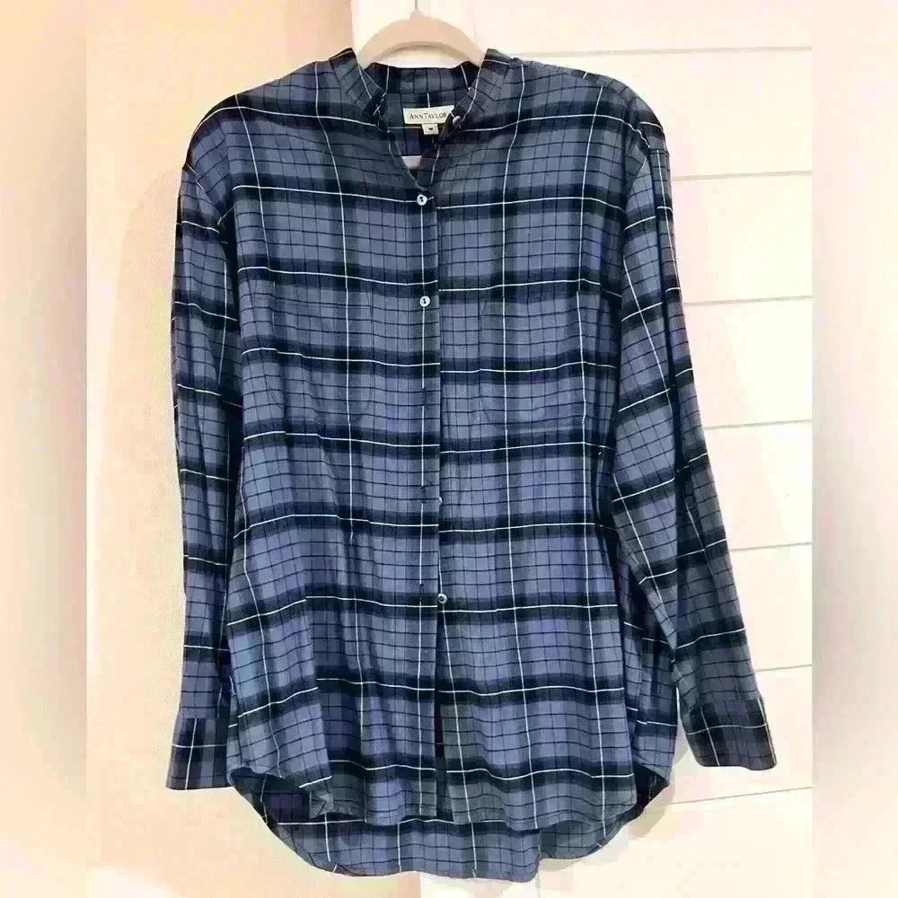 VINTAGE- Ann Taylor Blue and Black Striped Button Down Shirt- Size Medium